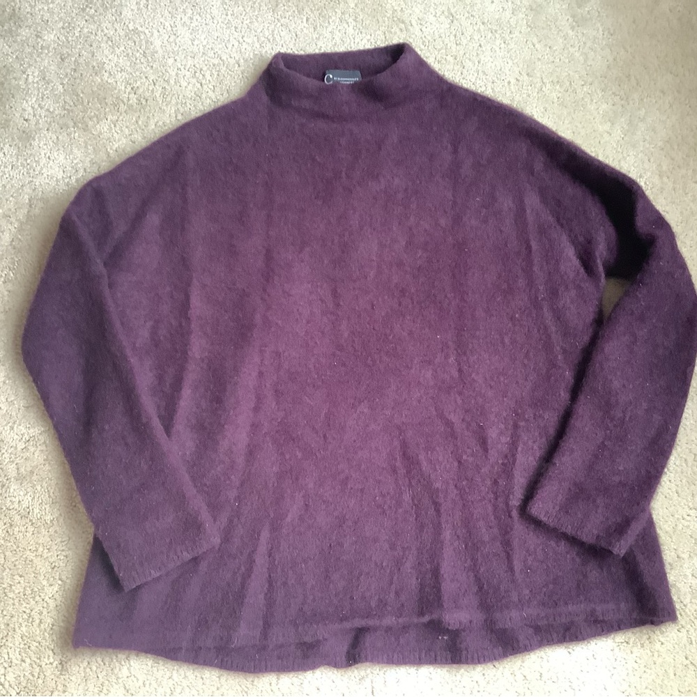 100% 2 ply cashmere sweater. M. . C by Bloomingdale’s